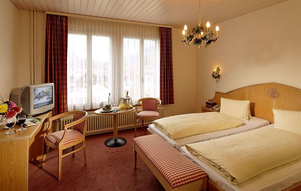 โฮเต็ล โบไซต์ อินเตอร์เลเคน Hotel Unterseen ภายนอก รูปภาพ