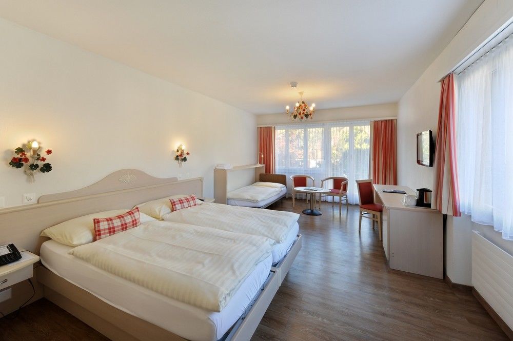 โฮเต็ล โบไซต์ อินเตอร์เลเคน Hotel Unterseen ภายนอก รูปภาพ